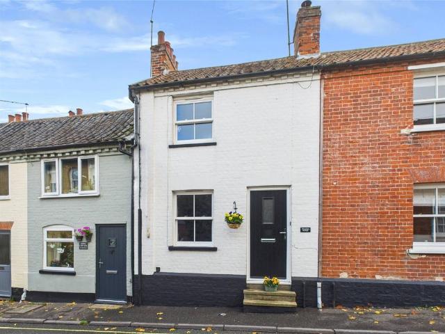 2 bedroom terraced house for sale