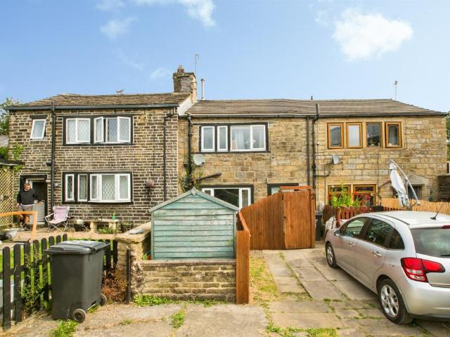 2 bedroom terraced house for sale