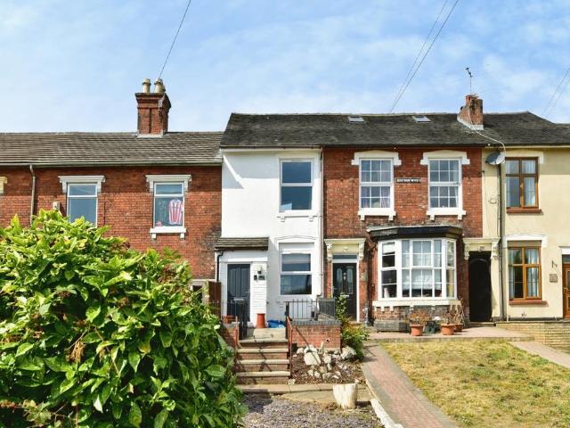 2 bedroom terraced house for sale