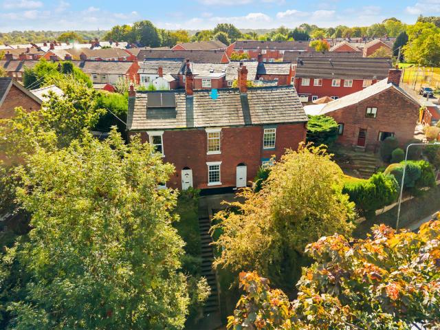 2 bedroom terraced house for sale