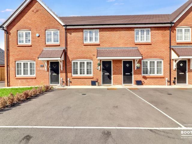 2 bedroom terraced house for sale