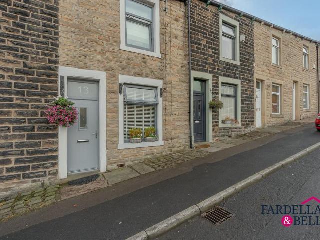 2 bedroom terraced house for sale