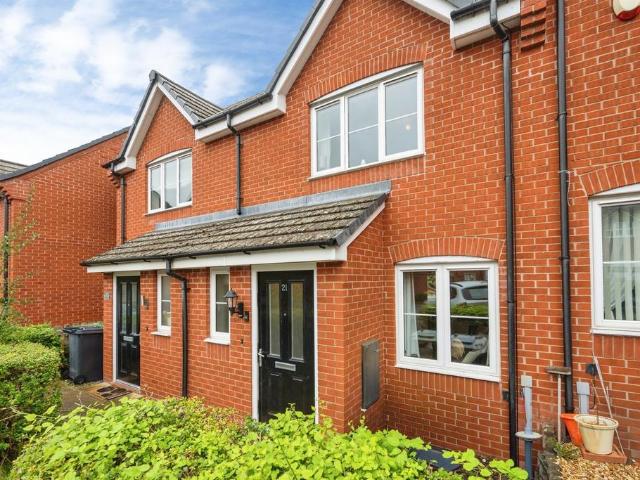 2 bedroom terraced house for sale