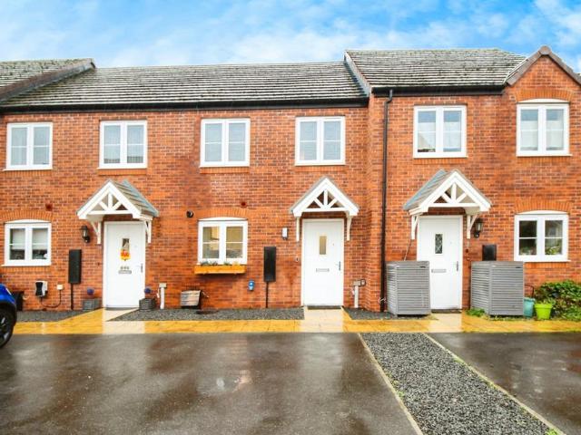 2 bedroom terraced house for sale