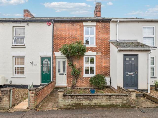 2 bedroom terraced house for sale