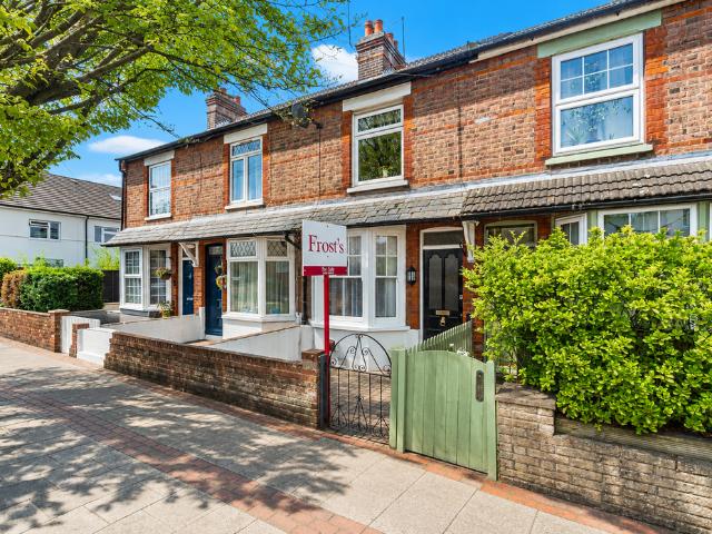 2 bedroom terraced house for sale