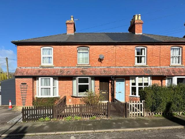 2 bedroom terraced house for sale