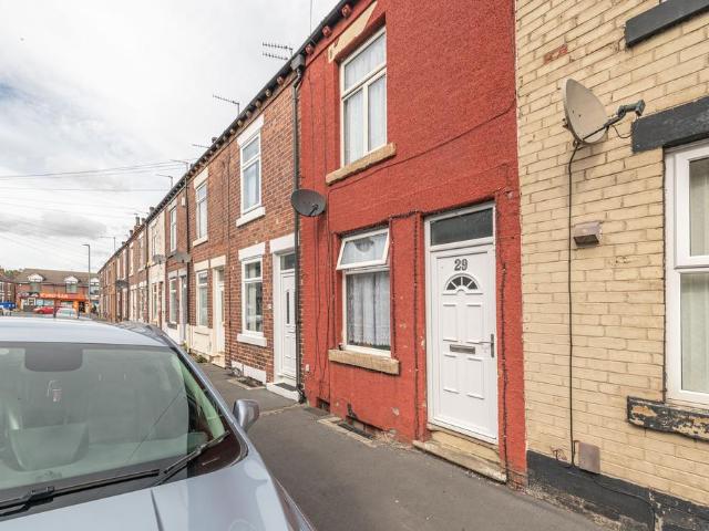 2 bedroom terraced house for sale
