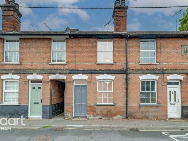 2 bedroom terraced house for sale