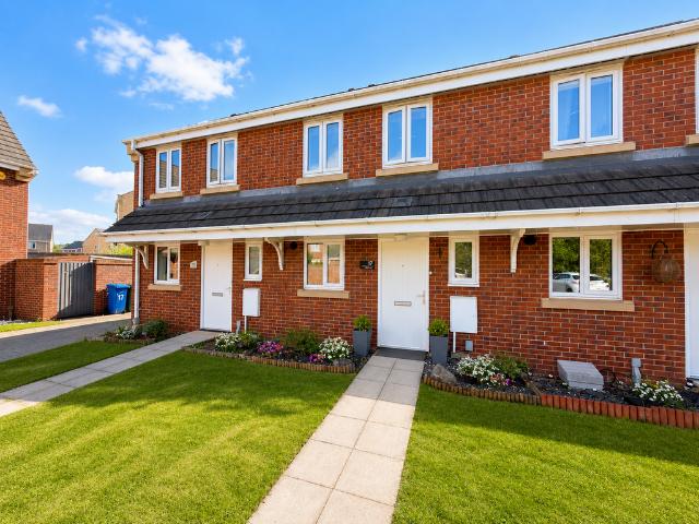 2 bedroom terraced house for sale
