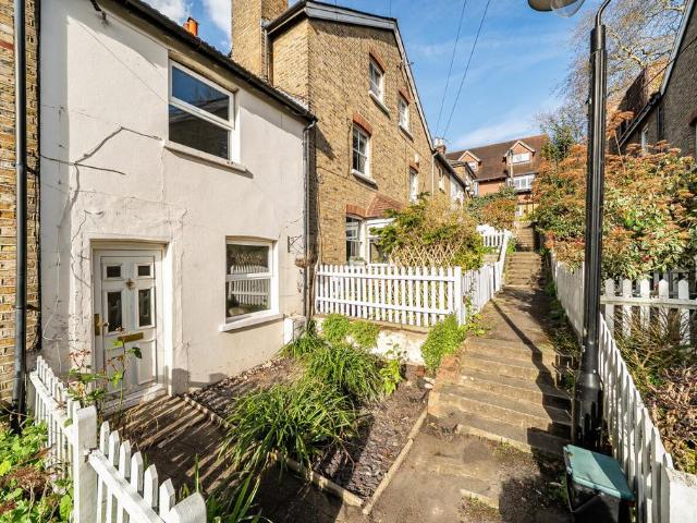 2 bedroom terraced house for sale