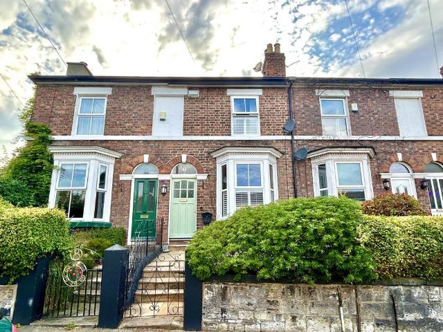 2 bedroom terraced house for sale