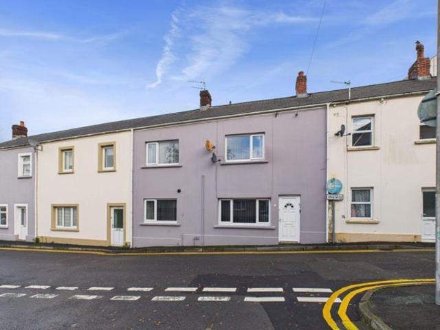 2 bedroom terraced house for sale