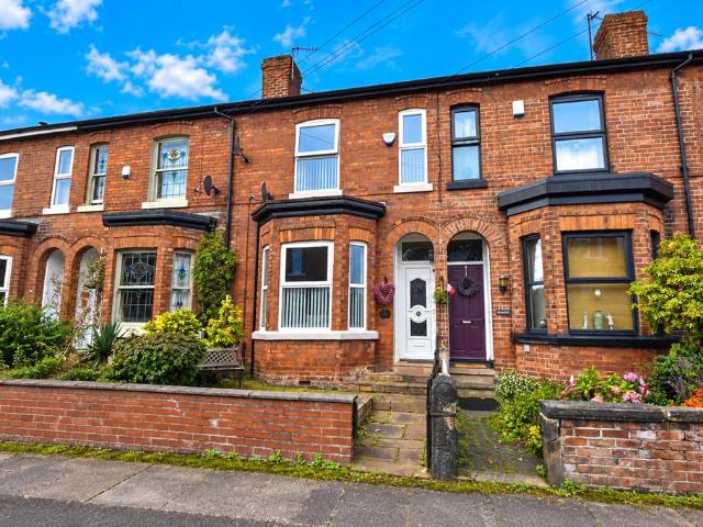 2 bedroom terraced house for sale