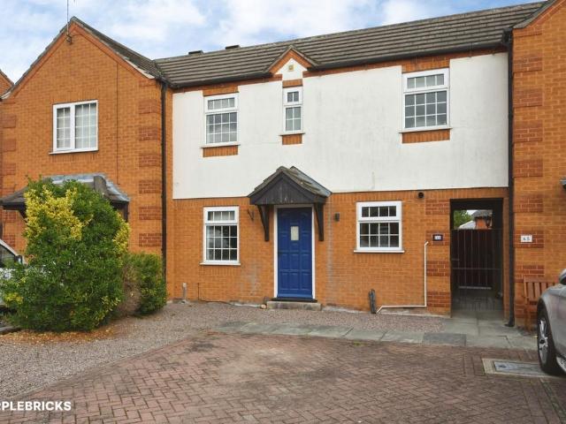 2 bedroom terraced house for sale
