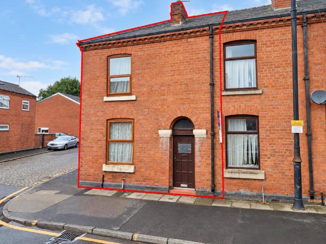 2 bedroom terraced house for sale