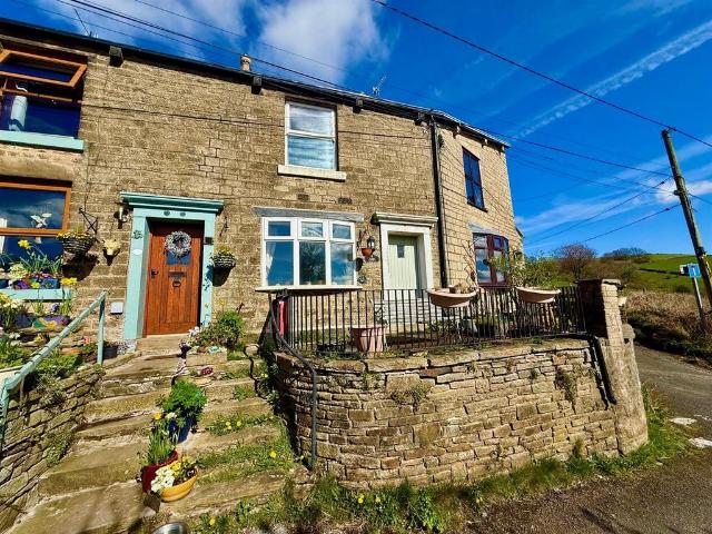 2 bedroom terraced house for sale