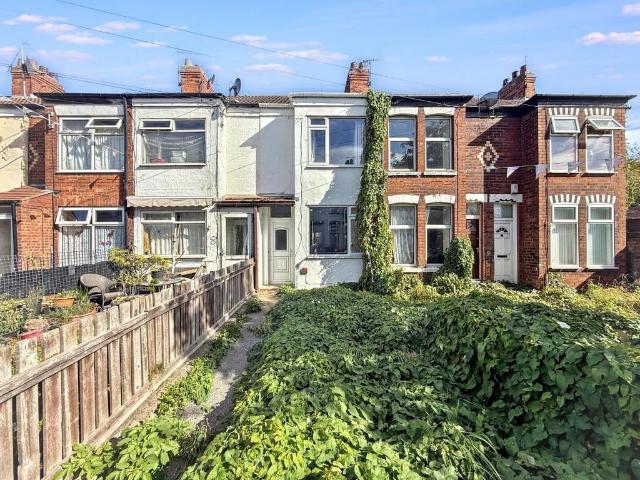 2 bedroom terraced house for sale