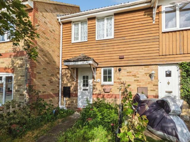2 bedroom terraced house for sale
