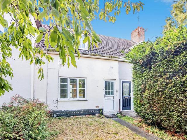 2 bedroom terraced house for sale