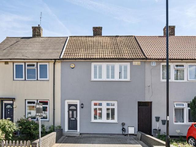 2 bedroom terraced house for sale