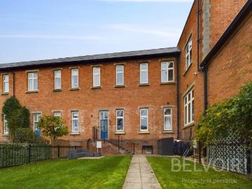 2 bedroom maisonette for sale
