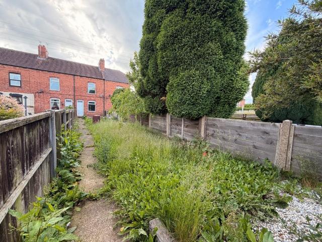 2 bedroom terraced house for sale