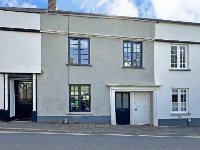 2 bedroom terraced house for sale