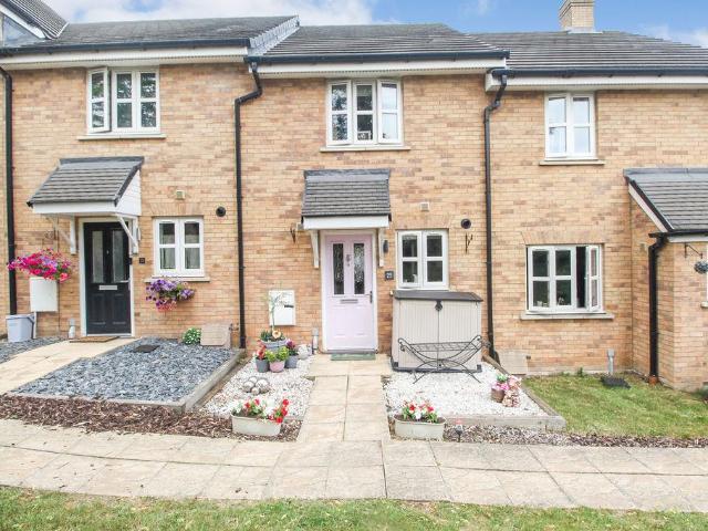 2 bedroom terraced house for sale