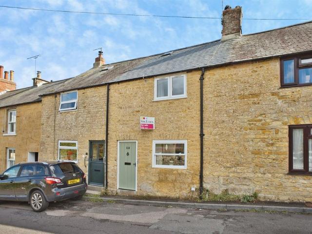 2 bedroom terraced house for sale
