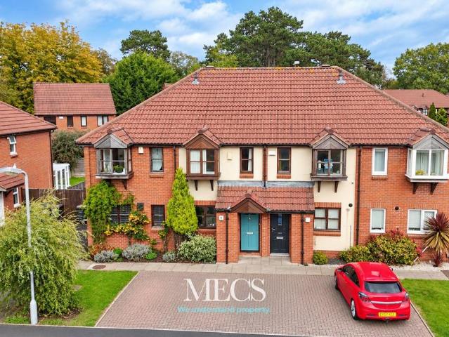 2 bedroom terraced house for sale