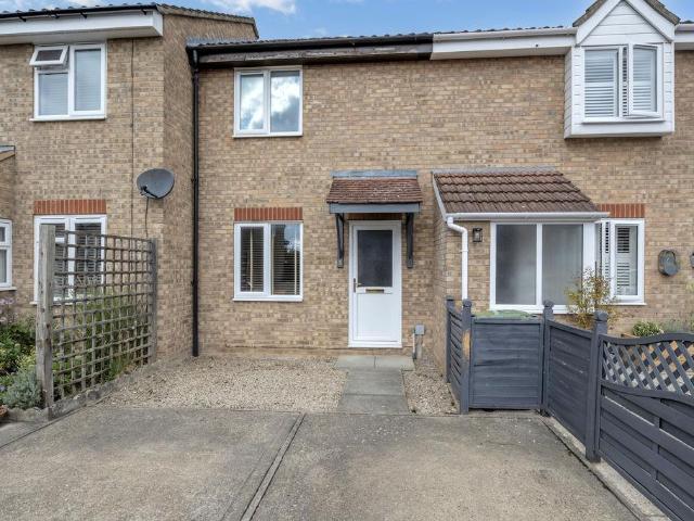 2 bedroom terraced house for sale