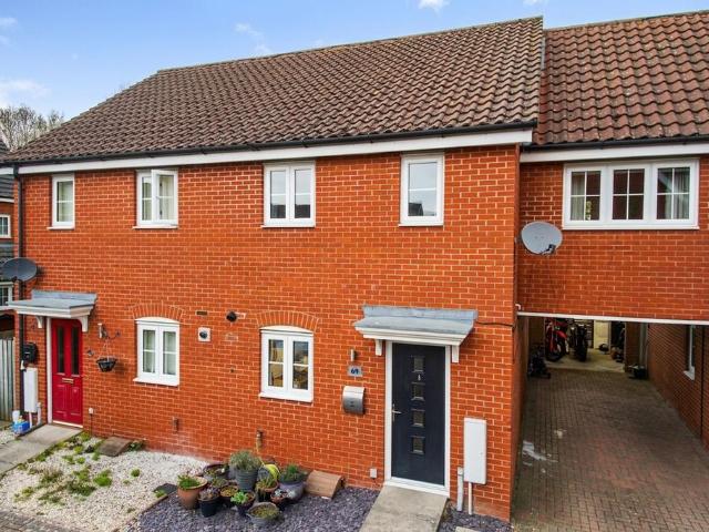 2 bedroom terraced house for sale
