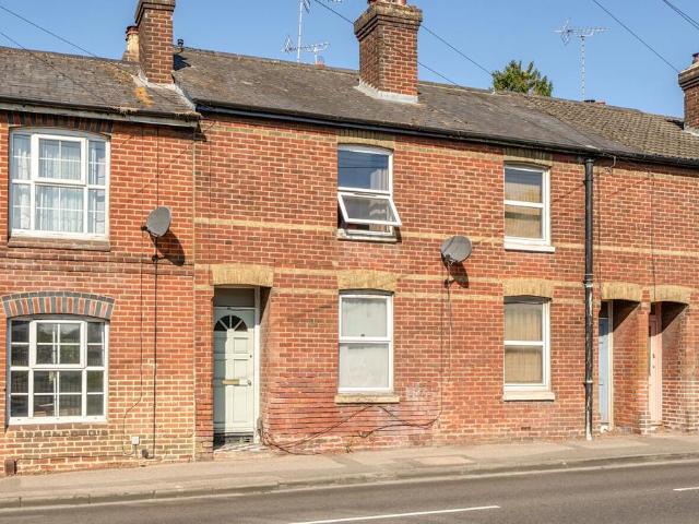 2 bedroom terraced house for sale