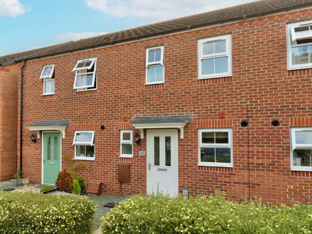2 bedroom terraced house for sale