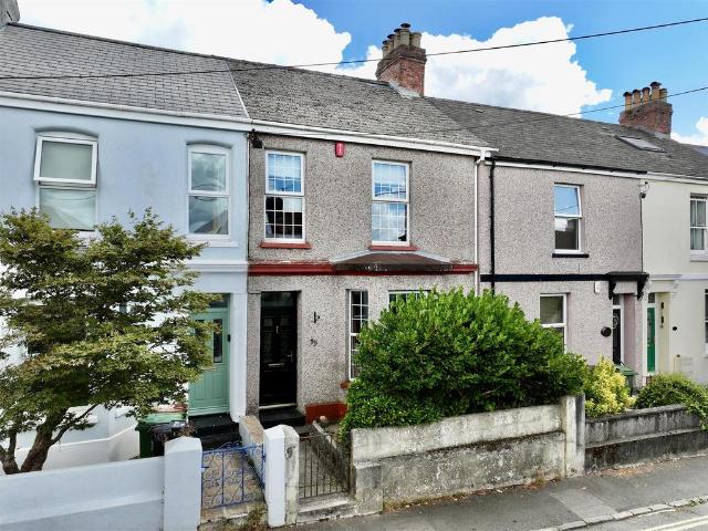 2 bedroom terraced house for sale