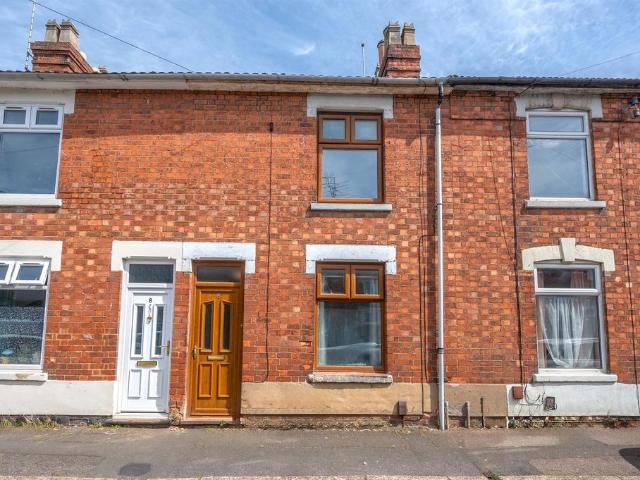 2 bedroom terraced house for sale