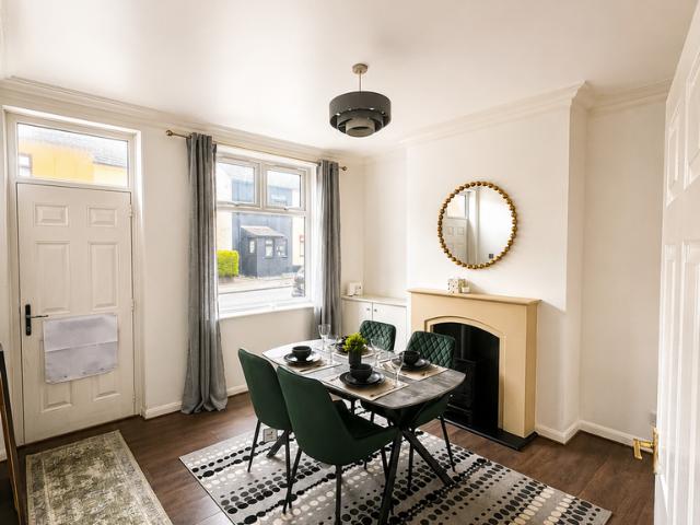 2 bedroom terraced house for sale