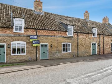 Fenland, East of England - Garden, Fireplace