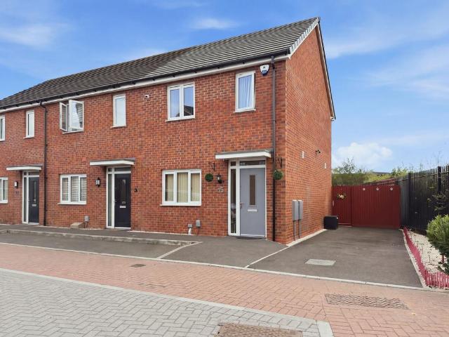 2 bedroom end of terrace house for sale