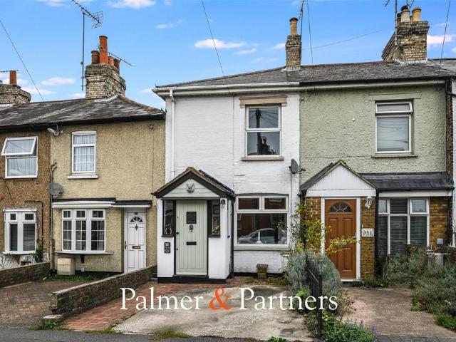 2 bedroom terraced house for sale