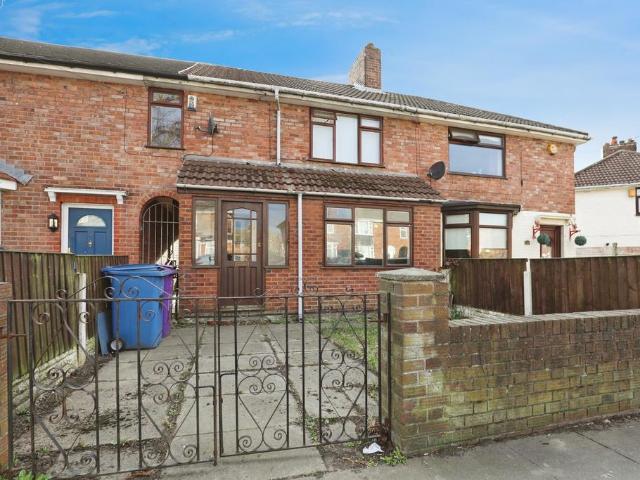 2 bedroom terraced house for sale