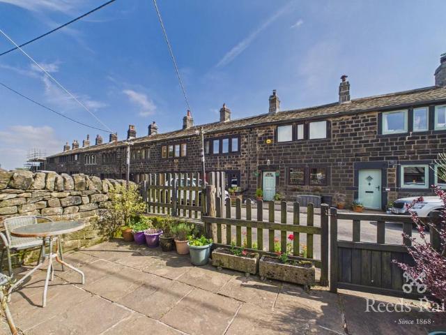 2 bedroom terraced house for sale