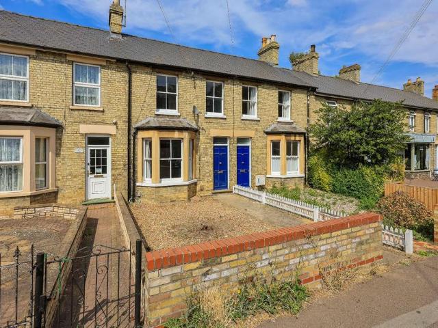 2 bedroom terraced house for sale