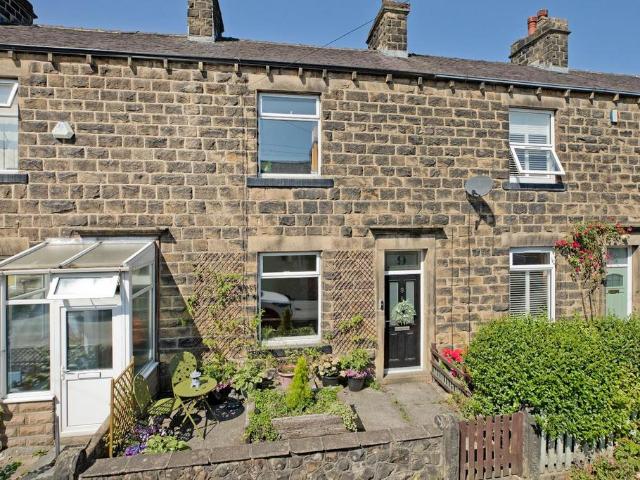 2 bedroom terraced house for sale
