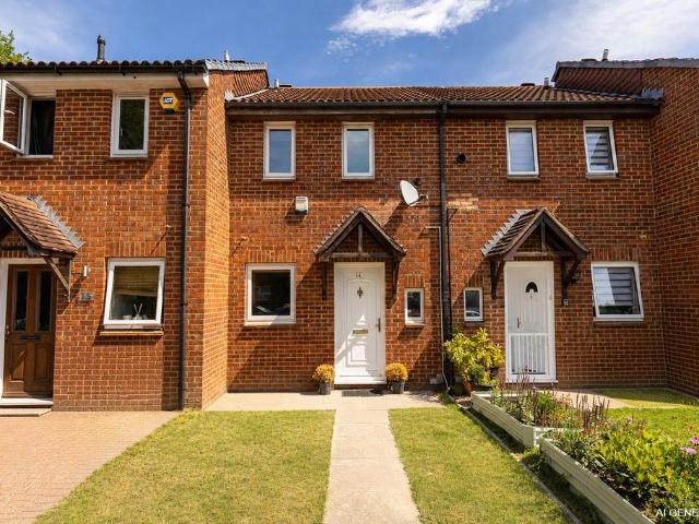2 bedroom terraced house for sale