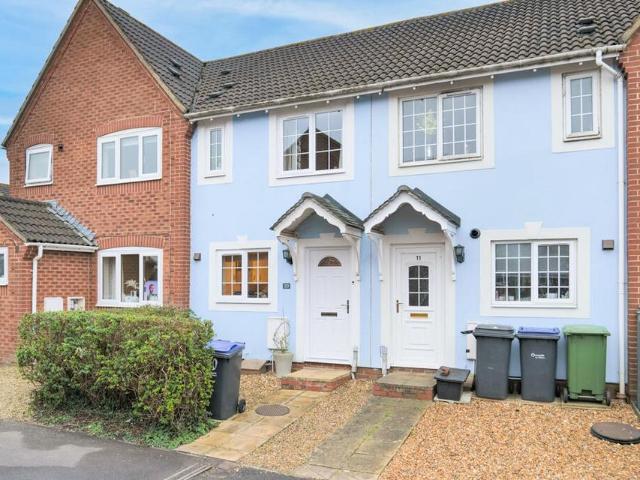 2 bedroom terraced house for sale