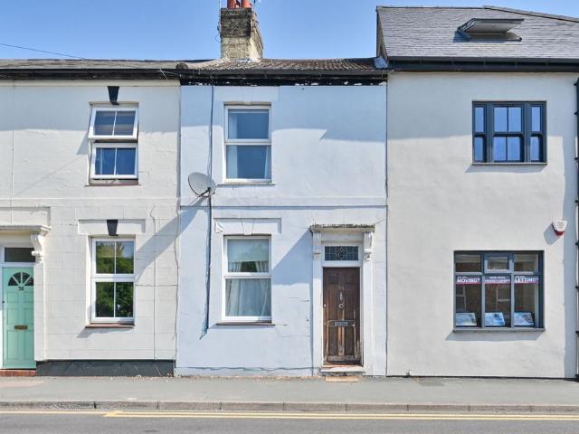 2 bedroom terraced house for sale