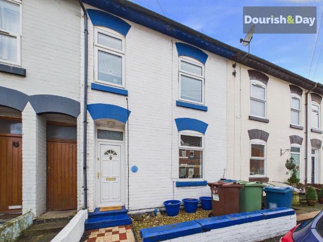 2 bedroom terraced house for sale
