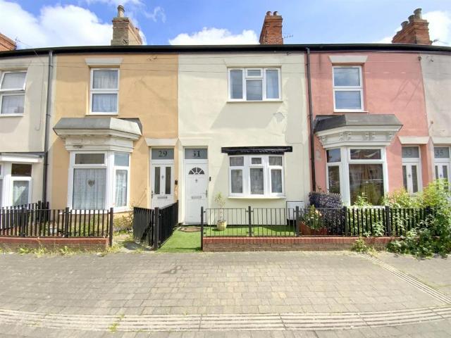 2 bedroom terraced house for sale